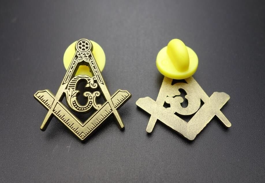 Classic Masonic Lapel Pin (S&C)