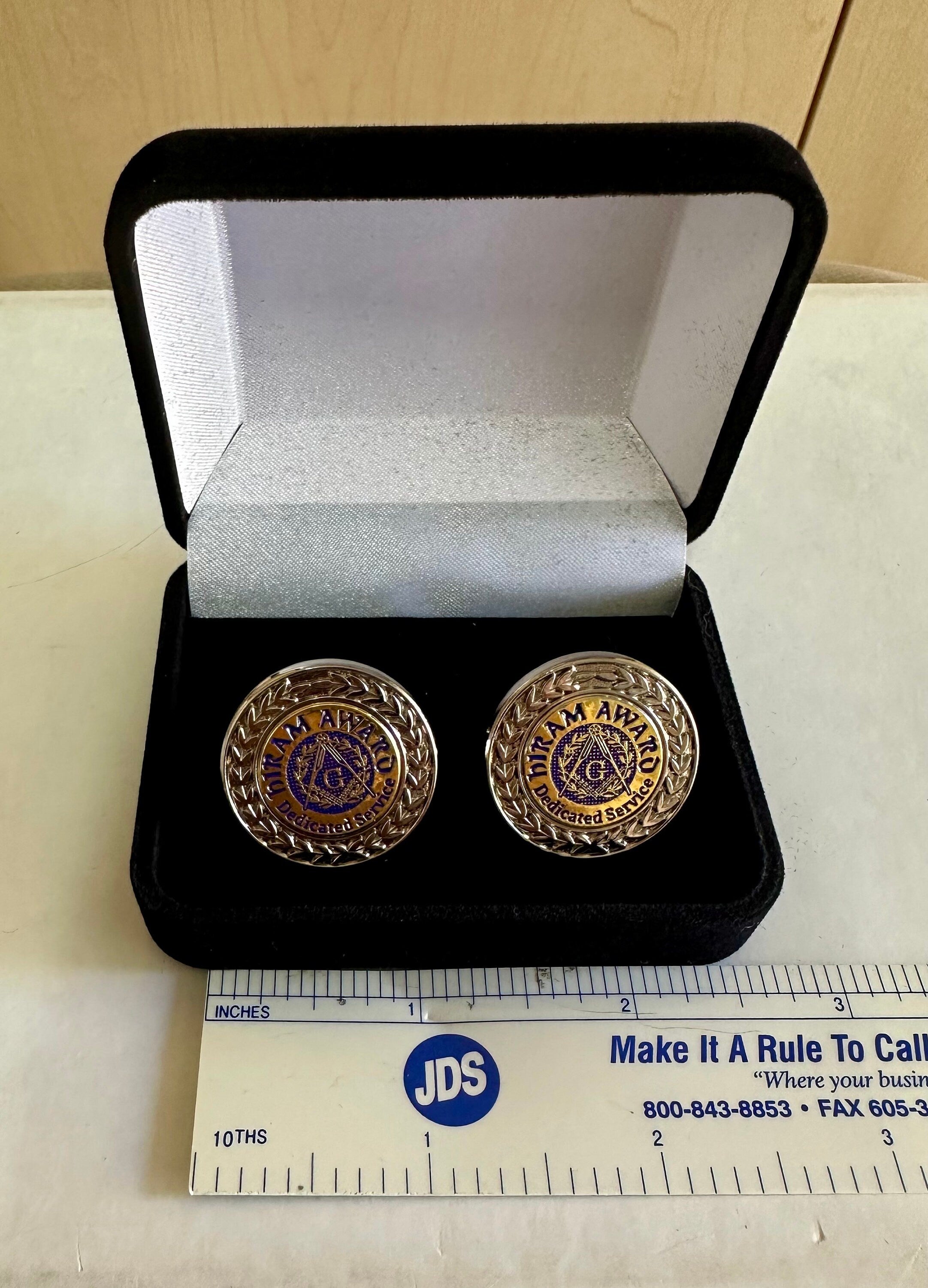 Hiram Award Cuff Link